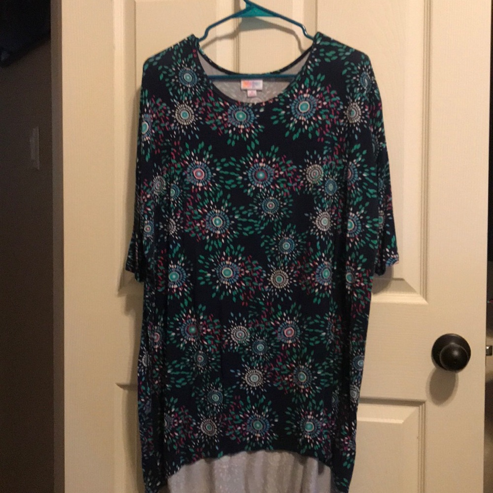 Lularoe Irma Tee - Medium